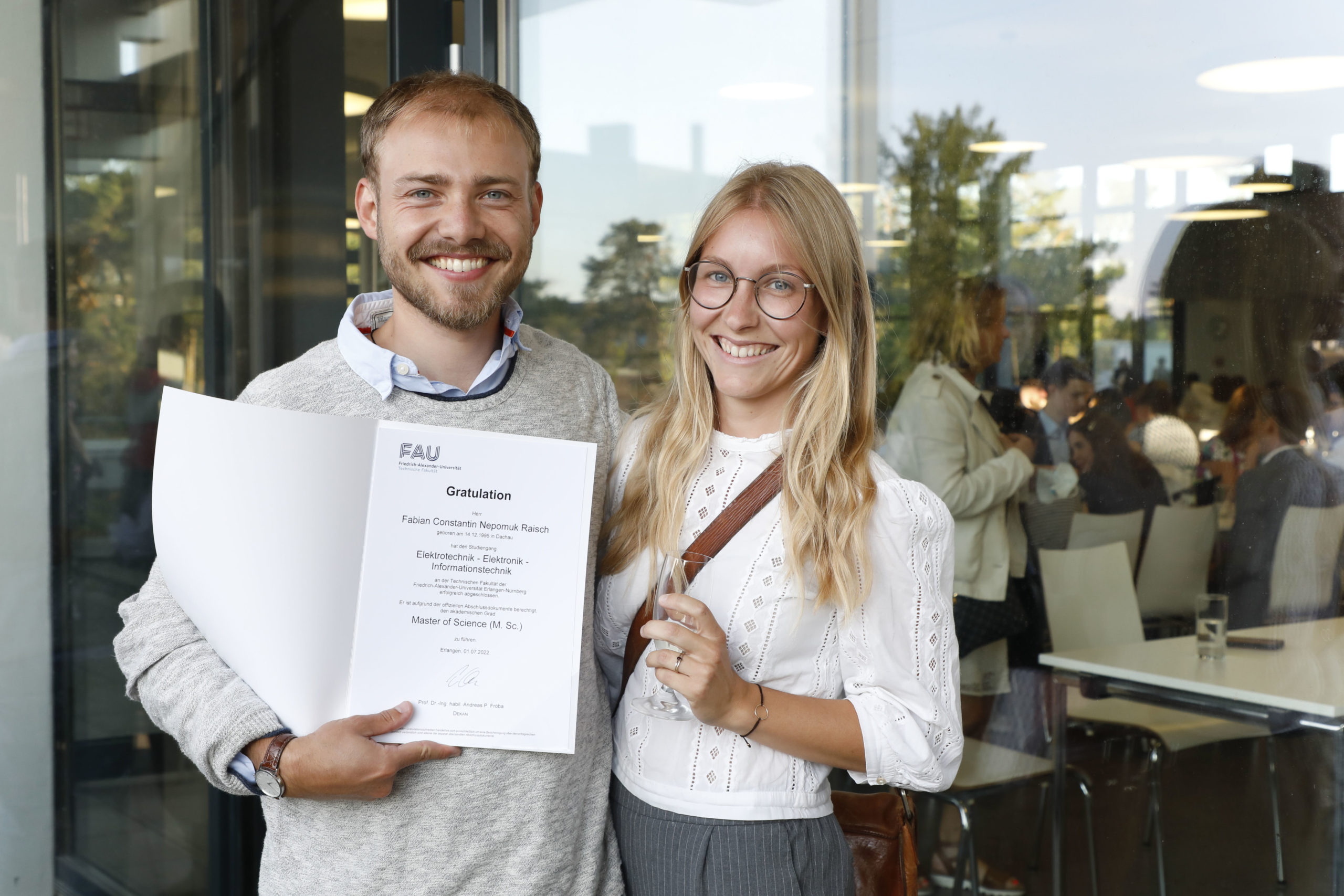 Absolventenfeier im Sommer 2022 (Foto: FAU / Sippel / Iannicelli)