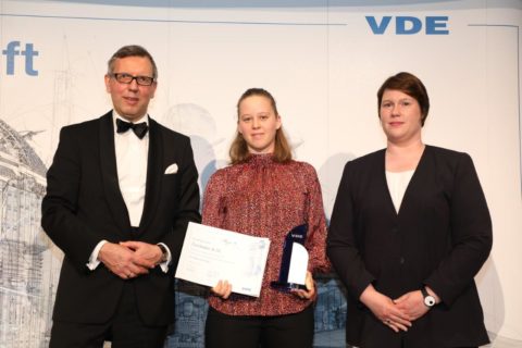 Preisverleihung an Frau Nistler (Rita Modl/VDE Bayern)