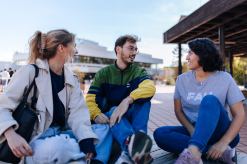 Zum Artikel "FAU-Studierendenumfrage 2024: Unsere Studierenden sind sehr zufrieden!"